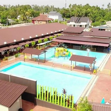 Asfa D Village - Resort - Homestay - Family Room Kemasik Εξωτερικό φωτογραφία