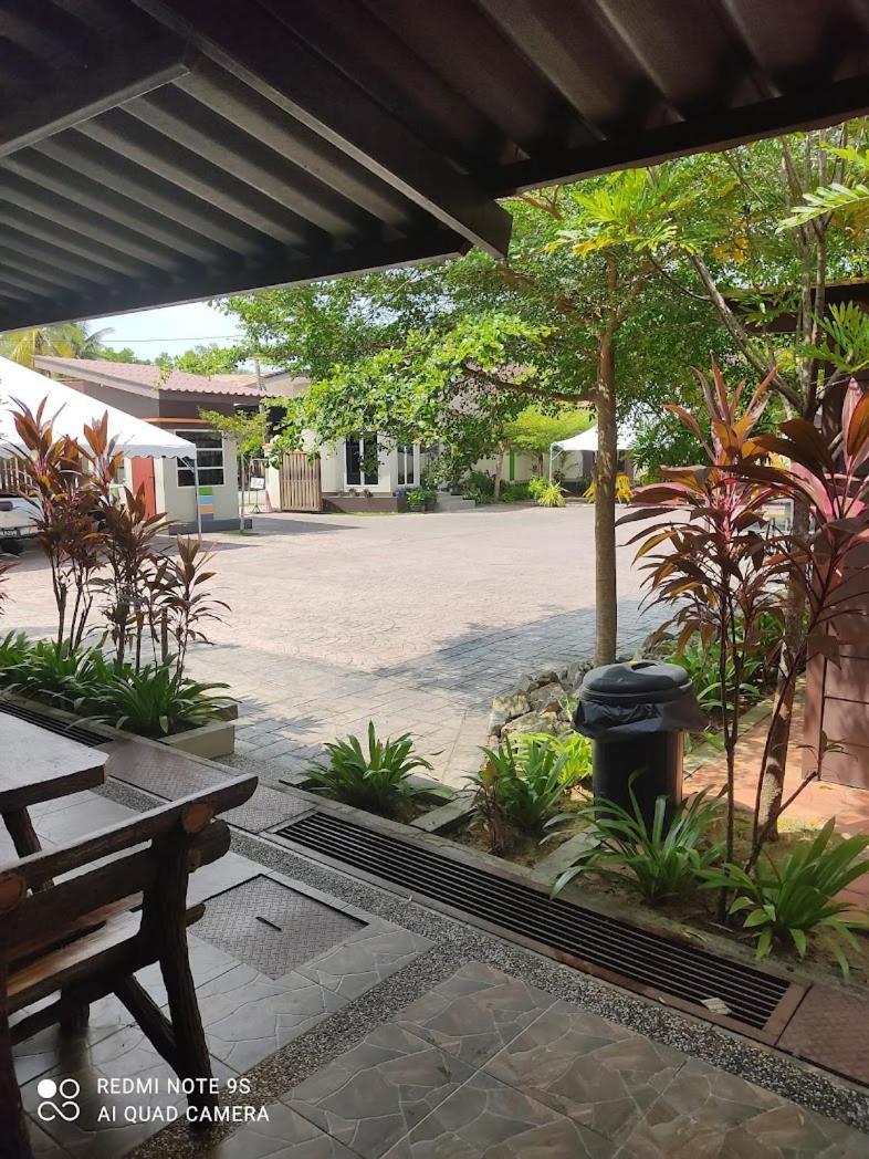 Asfa D Village - Resort - Homestay - Family Room Kemasik Εξωτερικό φωτογραφία